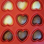 Silikonform mit Herzen groß für Muffins Herzbackform 15 Herzchen Backform Muffinform Herz Eiswürfel 29cm x 17,5cm x 3cm Kuchen Muffincups Schokolade Seife Farbe: Rot